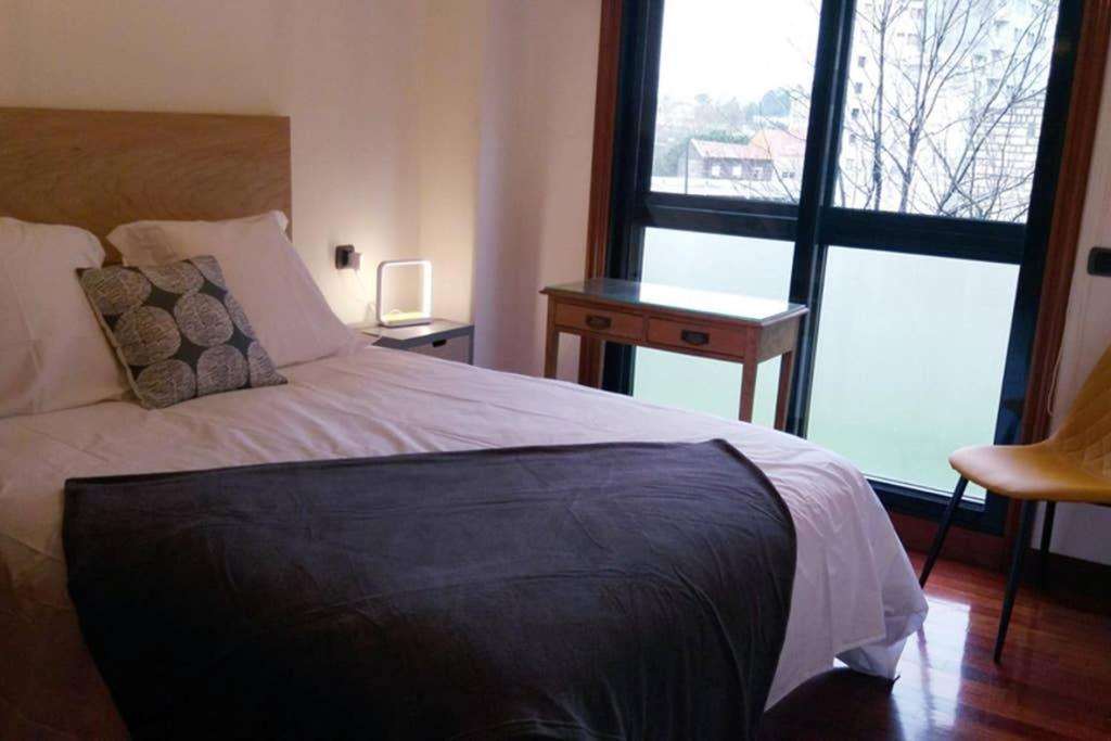 Apartament Completo Con Parking Privado Y Wifi En San Roque Vigo